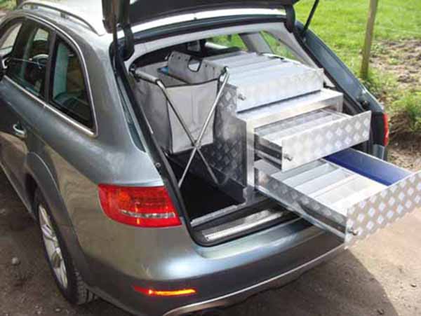 Audi A 4 , Mobieteek 3 laden met bovenopliggende lade