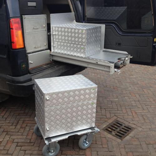 Uitneembare tandenkar in Landrover Discovery