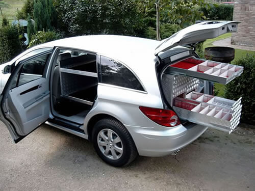 Mercedes R