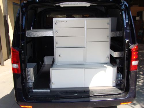 Mercedes Vito, Mobieteek 7 laden, 1 m diep , geplaatst op 2 onderliggende laden , 1.40 m diep