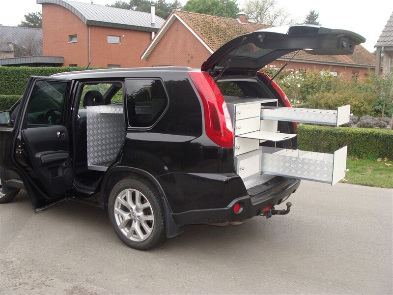 Nissan X-Trail7-ldenkast met koeling en extra tablet