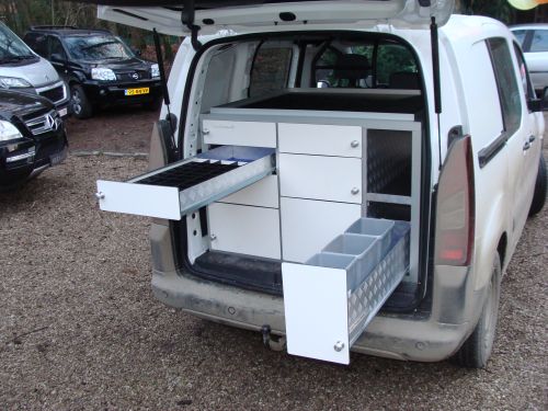 Peugeot Partner Mobieteek 7 laden met vuilbaklade