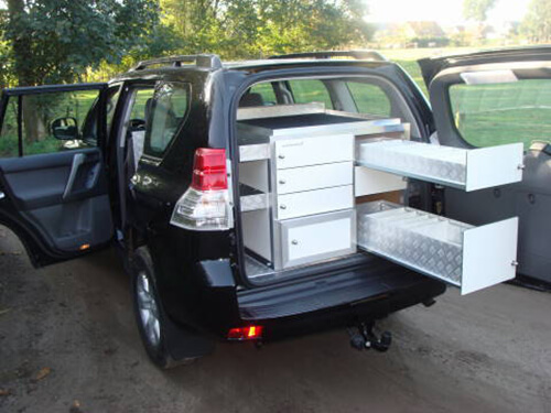 Toyota Landcruiser Mobieteek 7 laden, 1 gekoeld