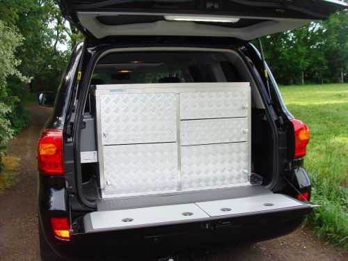 Toyota V 8 Mobieteek 5 laden , derde overplaatsing
