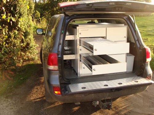 Toyota V 8 Mobieteek 7 laden , 1 gekoeld